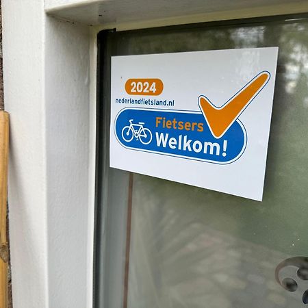 Supergezellig Vakantiehuis Met Hele Grote Tuin Bij Nijmegen Ewijk Exterior photo